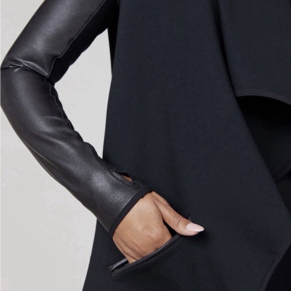 SPANX Drape Front Convertible Jacket in Black size L - Picture 5 of 9